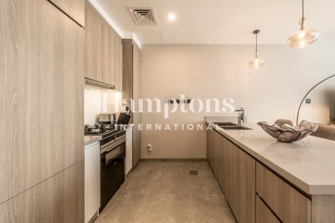 Apartment til leje i Dubai Marina, Dubai, UAE 1 soveværelse, 89.71178195 kvm № 650945 - foto 1