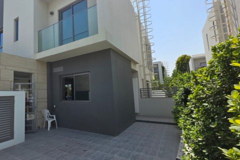 Muwaileh Commercial, Sharjah, BAE’de satılık villa 4 yatak odası, 267 m&sup2; No 748596 - fotoğraf 4