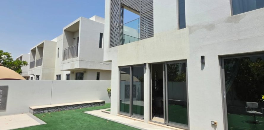 Muwaileh Commercial, Sharjah, BAE’de villa 4 yatak odası, 267 m&sup2; No 748596