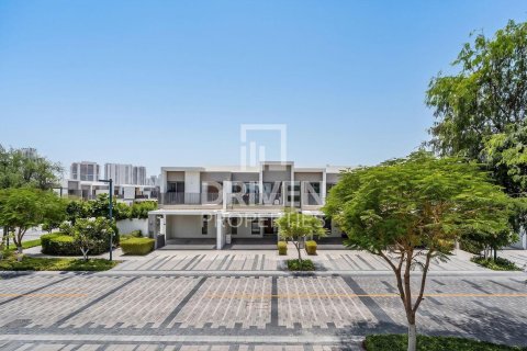 Kaupunkipientalo Tilal Al Ghaf, Dubai, Arabiemiraatit 4 makuuhuonetta, 205.22 m2 № 746888 - kuva 23