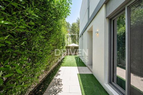 Kaupunkipientalo Tilal Al Ghaf, Dubai, Arabiemiraatit 4 makuuhuonetta, 205.22 m2 № 746888 - kuva 22