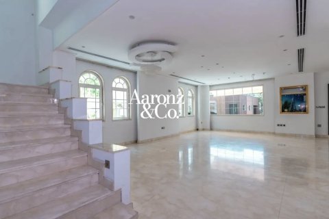 Villa en alquiler en Jumeirah Park, Dubai, EAU 4 dormitorios, 740 m2 № 758927 - foto 5