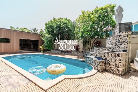 Villa en alquiler en Jumeirah Park, Dubai, EAU 4 dormitorios, 740 m2 № 758927 - foto 2