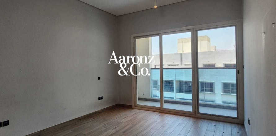 Apartment in Jumeirah Village Triangle, Dubai, UAE 3 bedrooms, 203 sq.m. № 758930