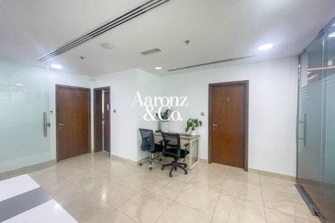 دفتر در Business Bay، Dubai ، امارات متحده عربی 128 متر مربع. شماره 711061
