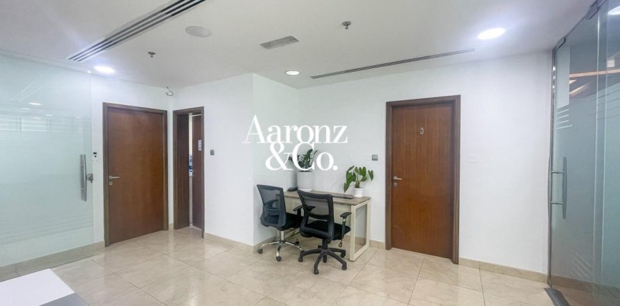 Iroda itt: Business Bay, Dubai, EAE, 128 m², azonosító: 711061