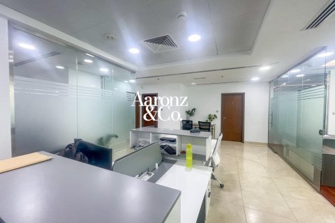 Zyrë në Business Bay, Dubai, Emiratet e Bashkuara Arabe 128 m2. № 711061 - Foto 3