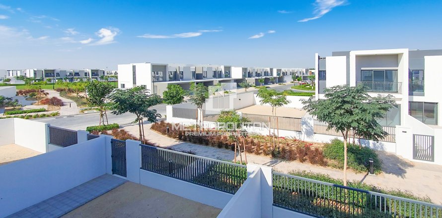 Rekkehus i Dubai Land, Dubai, Emiratene 3 soverom, 161 kvm nr. 663784