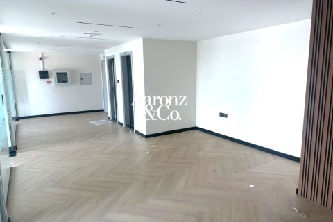 Toimisto Jumeirah Lake Towers, Dubai, Arabiemiraatit 86 m2 № 741560