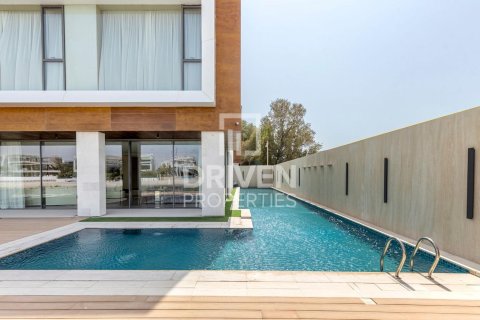 Vila u gradu Palm Jumeirah, Dubai, UAE 6 spavaće sobe, 1334 m2 Br. 653659 - Slika 1