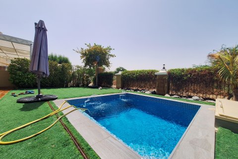 Adosado en venta en Al Hamra Village, Ras Al Khaimah, EAU 3 dormitorios, 263 m2 № 656303 - foto 30