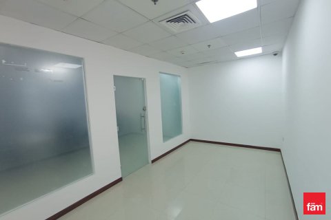 Oficina en alquiler en Business Bay, Dubai, EAU 104.2 m2 № 722096 - foto 9