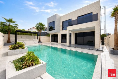 Vila u gradu Jumeirah Park, Dubai, UAE 5 spavaće sobe, 561 m2 Br. 699675 - Slika 2