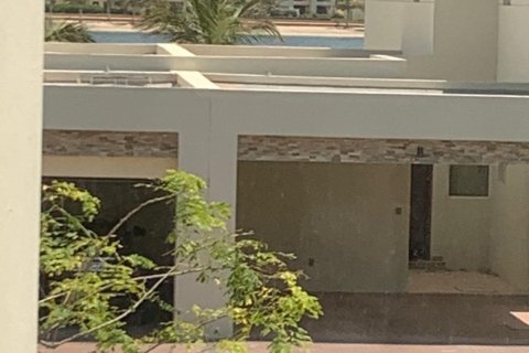 Maison de ville à vendre à  Ras Al Khaimah, EAU 4 chambres, 443 m2 № 735063 - photo 12