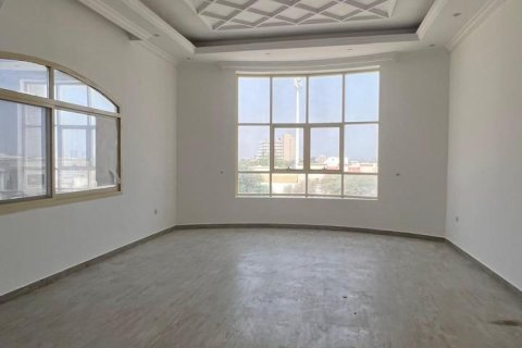 Villa zum Verkauf in Seih Al Uraibi, Ras Al Khaimah, VAE 6 Schlafzimmer, 1394 m2 Nr. 735061 - Foto 10