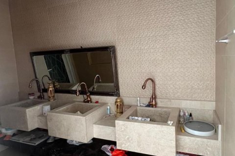 Villa zum Verkauf in Seih Al Uraibi, Ras Al Khaimah, VAE 6 Schlafzimmer, 1394 m2 Nr. 735061 - Foto 5