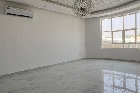 Villa zum Verkauf in Seih Al Uraibi, Ras Al Khaimah, VAE 6 Schlafzimmer, 1394 m2 Nr. 735061 - Foto 2