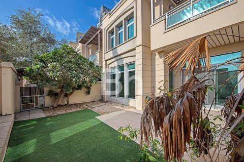 Villa para venda em Dubai Marina, Dubai, EAU 3 quartos, 408 m2 № 643663 - foto 5