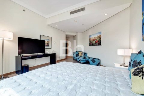 Huoneisto Palm Jumeirah, Dubai, Arabiemiraatit 3 makuuhuonetta, 206 m2 № 643660 - kuva 8