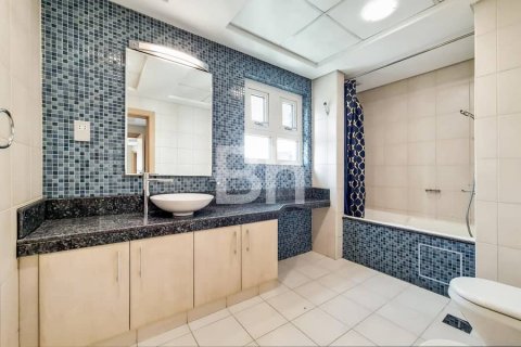Huoneisto Palm Jumeirah, Dubai, Arabiemiraatit 3 makuuhuonetta, 206 m2 № 643660 - kuva 13