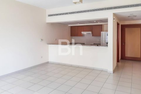 Lägenhet till försäljning i Dubai, UAE 1 sovrum, 70 kvm Nr. 643659 - fotografi 2