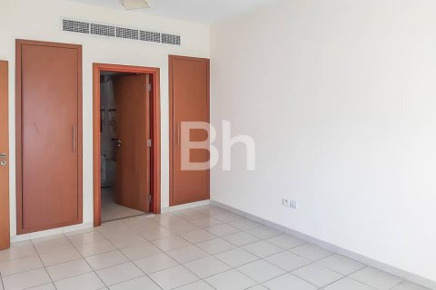 Lägenhet till försäljning i Dubai, UAE 1 sovrum, 70 kvm Nr. 643659 - fotografi 8