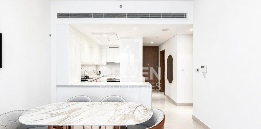 Huoneisto Al Wasl, Dubai, Arabiemiraatit 3 makuuhuonetta, 162.12 m2 № 759603