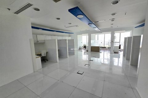 Zyrë në Business Bay, Dubai, Emiratet e Bashkuara Arabe 99.9 m2. № 630894 - Foto 1