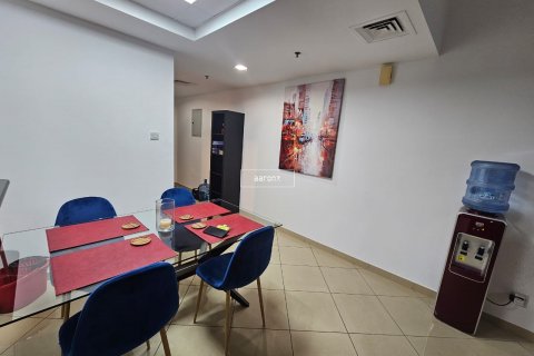 Apartment in Jumeirah Lake Towers, Dubai, UAE 1 bedroom, 76.1 sq.m. № 630893 - photo 4