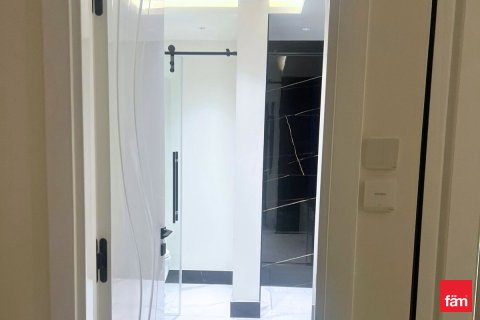 Apartament në Business Bay, Dubai, Emiratet e Bashkuara Arabe 2 dhoma gjumi, 199.1 m2. № 698921 - Foto 3