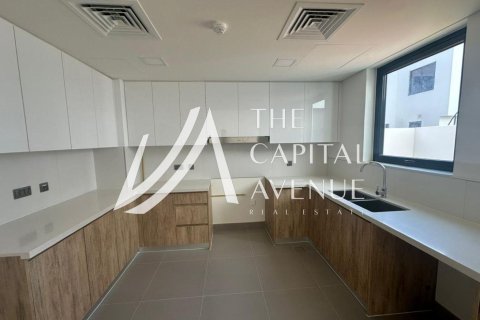 Villa itt: Yas Island, Abu Dhabi, EAE, 4 hálószoba, 227 m², azonosító: 681378 - fénykép 6