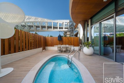 Apartament na sprzedaż w Jumeirah, Dubai, ZEA 3 sypialnie, 422 mkw., nr 635290 - zdjęcie 23