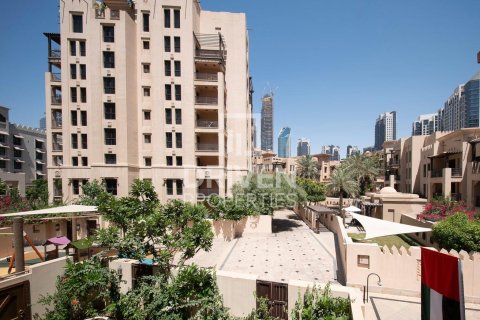 Apartment i Downtown Dubai (Downtown Burj Dubai), Dubai, UAE 2 soveværelser, 124.03 kvm № 762448