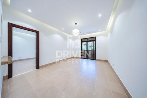 Apartament de vânzare în Downtown Dubai (Downtown Burj Dubai), Dubai, EAU 2 dormitoare, 124.03 mp.  №762448 - poză 3