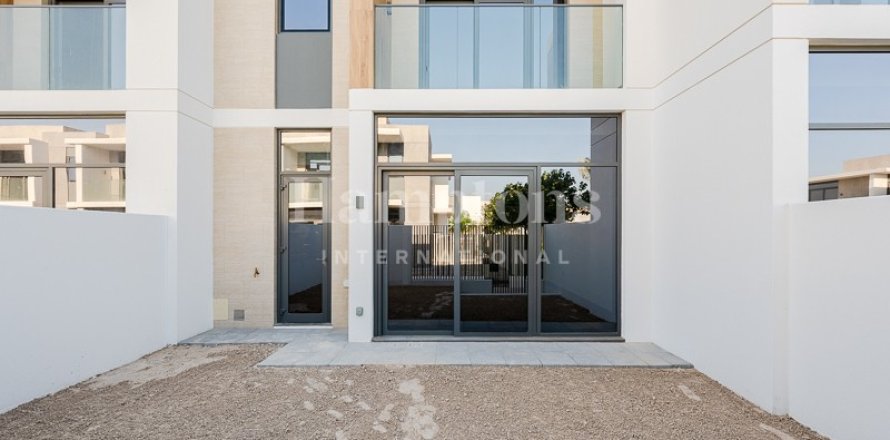 Таунхаус в Arabian Ranches 3, Дубай, ОАЭ 3 спальни, 145.849м2 № 658889