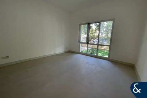 ویلا برای اجاره در Meadows، Dubai، امارات متحده عربی 5 خوابه ، 353 متر مربع ، شماره 688781 - تصویر 6