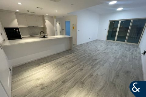 Apartmen di Greens, Dubai, UAE 1 bilik tidur, 97 meter persegi № 688785