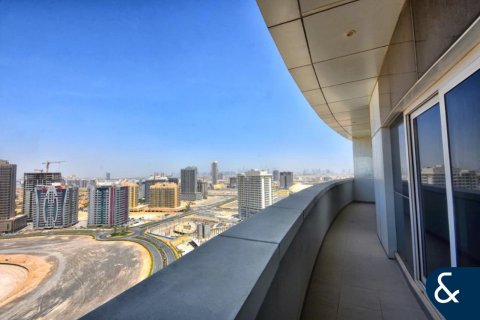 Apartamento em Dubai Sports City, Dubai, EAU 2 quartos, 94 m2 № 688596