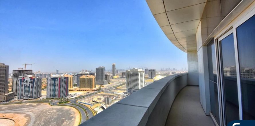 Apartamento em Dubai Sports City, Dubai, EAU 2 quartos, 94 m2 № 688596