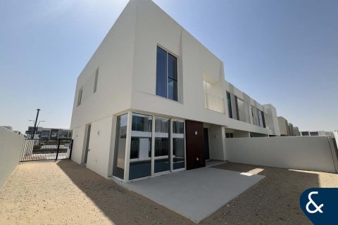 Vilă de închiriat în The Valley, Dubai, EAU 4 dormitoare, 258 mp. №668211 - poză 1