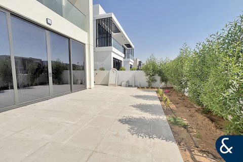 Vilë në Al Furjan, Dubai, Emiratet e Bashkuara Arabe 4 dhoma gjumi, 600 m2. № 668226 - Foto 3
