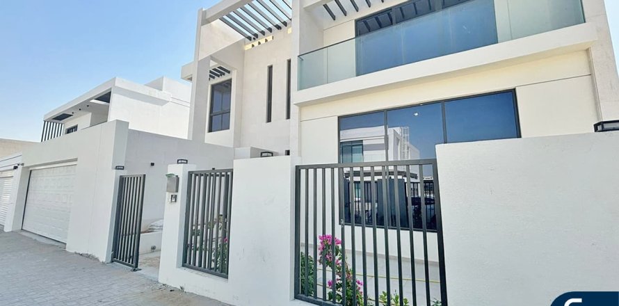 Vila di Al Furjan, Dubai, UAE 4 bilik tidur, 600 meter persegi № 668226