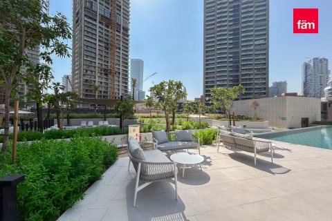 Huoneisto Business Bay, Dubai, Arabiemiraatit 2 makuuhuonetta, 88.1 m2 № 660444 - kuva 18