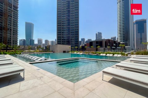 Huoneisto Business Bay, Dubai, Arabiemiraatit 2 makuuhuonetta, 88.1 m2 № 660444 - kuva 1