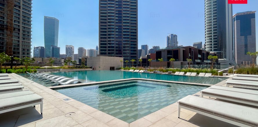 Huoneisto Business Bay, Dubai, Arabiemiraatit 2 makuuhuonetta, 88.1 m2 № 660444