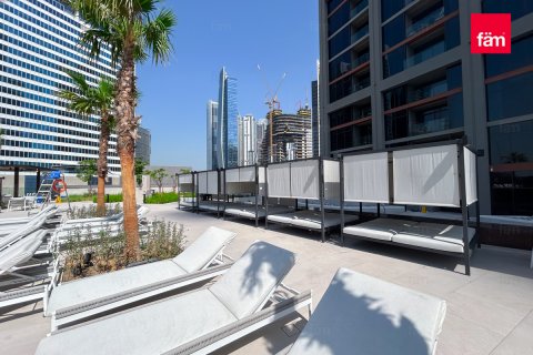 Huoneisto Business Bay, Dubai, Arabiemiraatit 2 makuuhuonetta, 88.1 m2 № 660444 - kuva 17