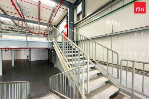 Magazinë në Dubai, Emiratet e Bashkuara Arabe 1909.2 m2. № 660443 - Foto 3