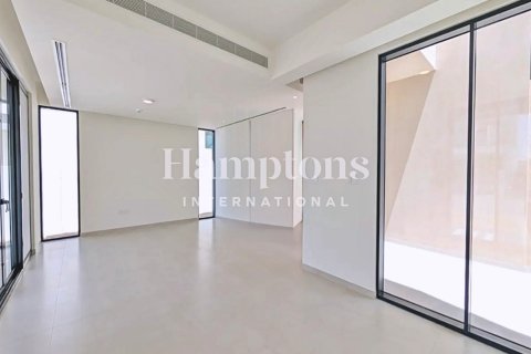 Villa til leje i Arabian Ranches 3, Dubai, UAE 4 soveværelser, 450.85825900 kvm № 660645 - foto 16