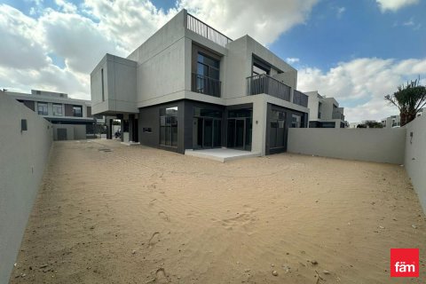 Dubai, UAE의 임대용 빌라 침실 4개, 375.3제곱미터 번호 705595 - 사진 2