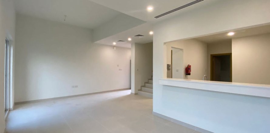 Townhouse in Dubai, UAE 3 bedrooms, 161 sq.m. № 705621